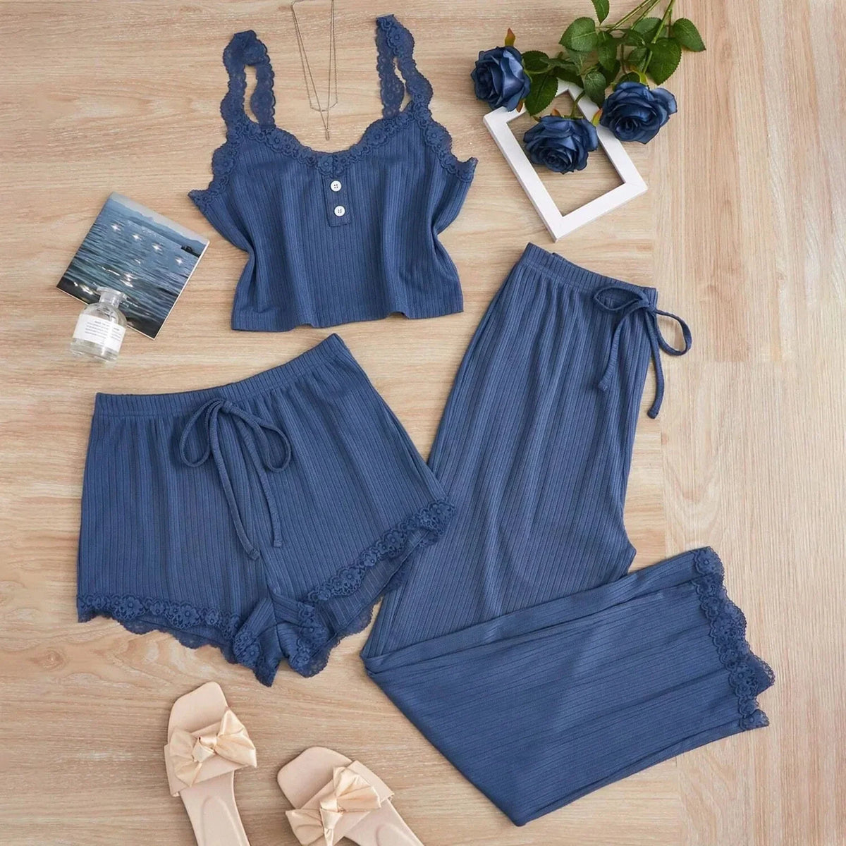 Comfortable 3-Piece Women&