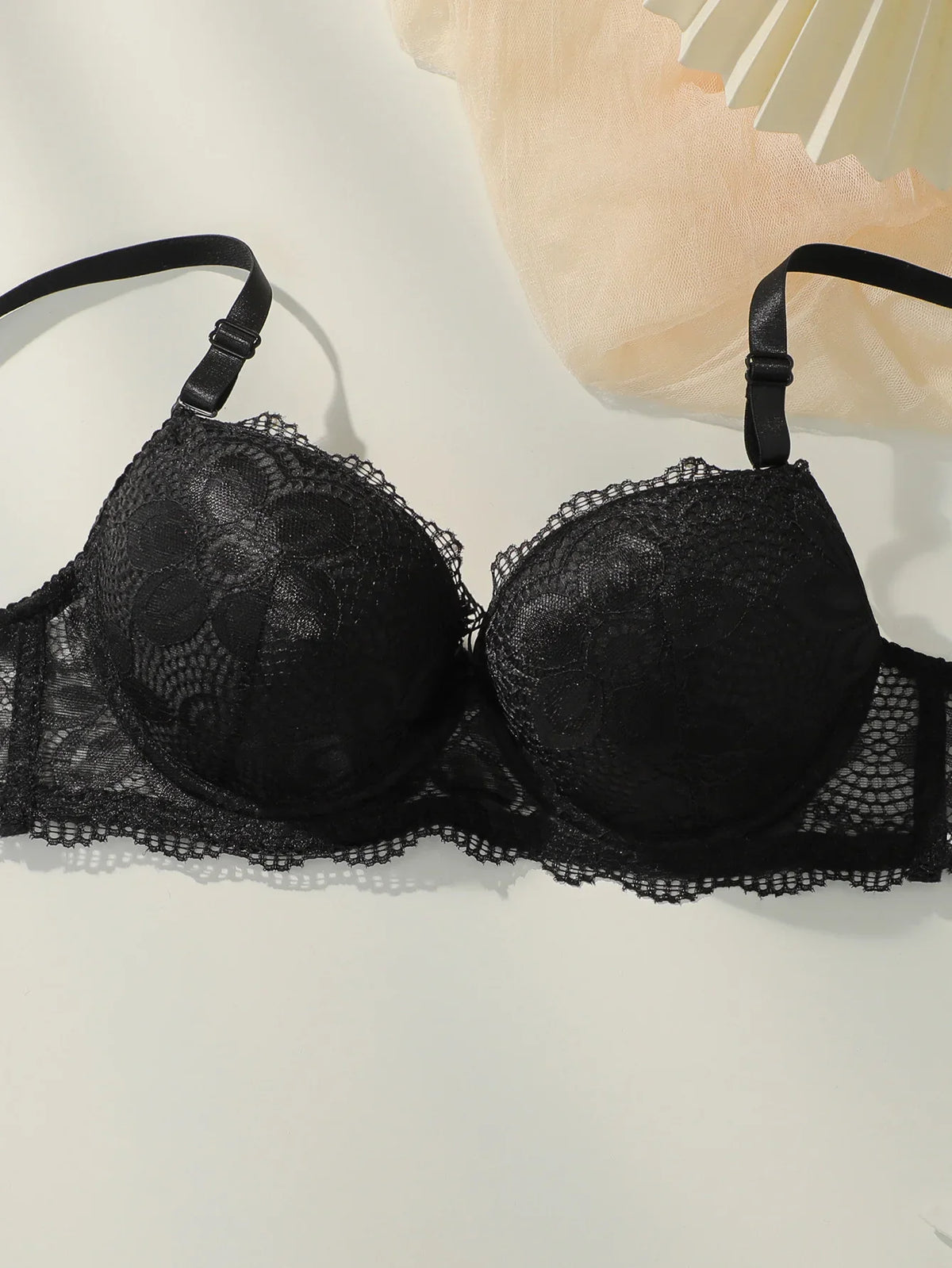 2-piece hot selling lace gathering and lifting bra set sexy women&