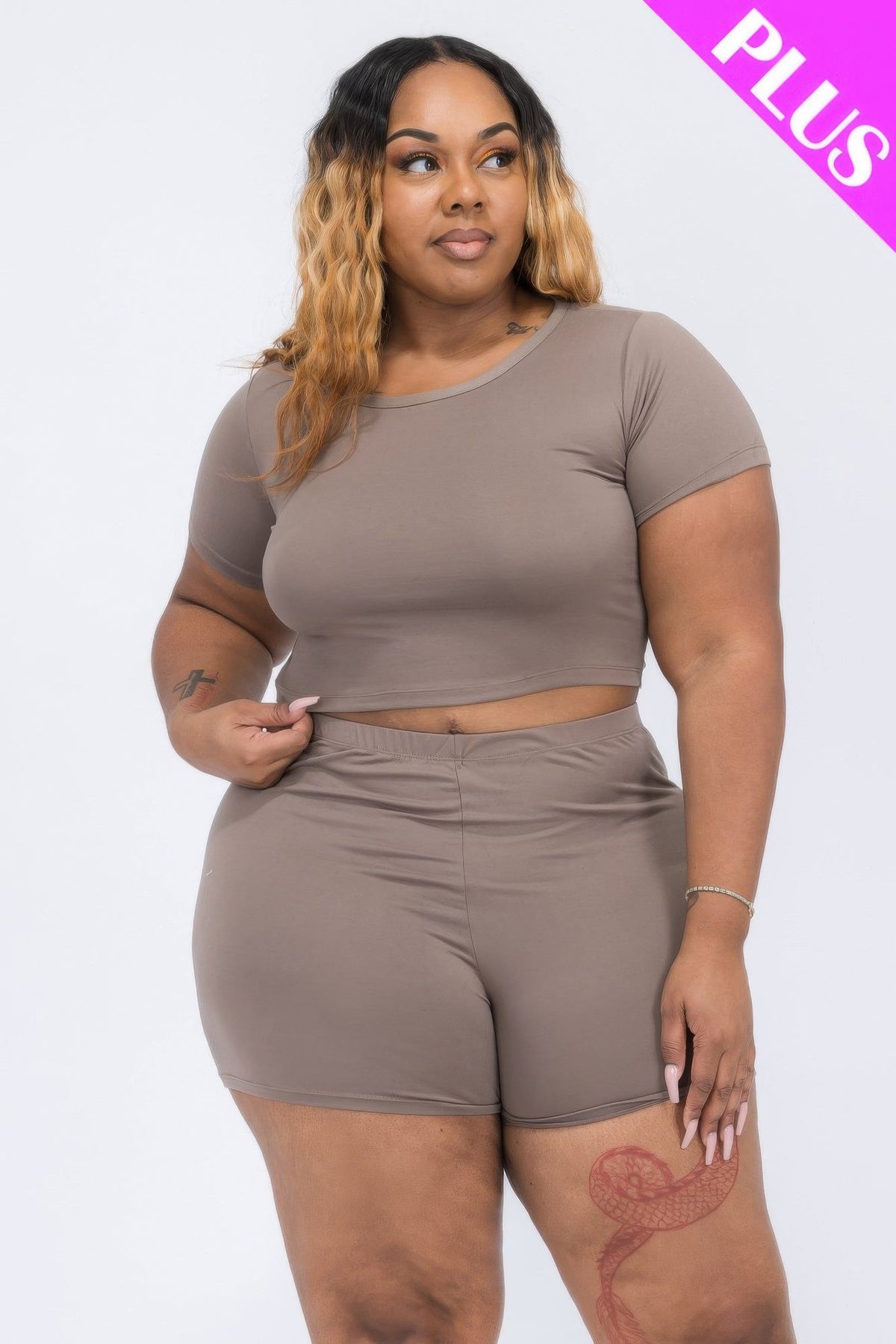 Plus Size Short Sleeve Crop Top &amp; Shorts Set