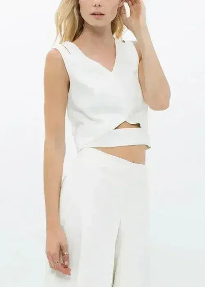 White V-Neck Sleeveless Crop Top - Keyhole &amp; Zipper Detail