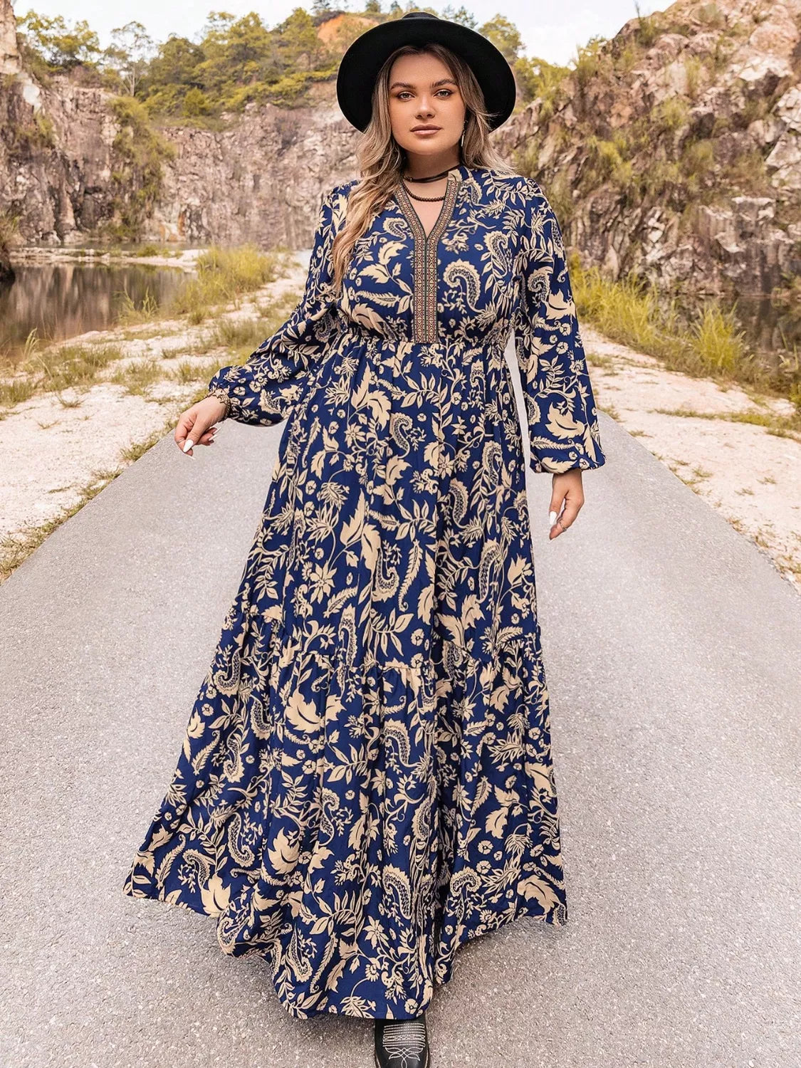 Plus Size Floral Print Long Sleeve Maxi Dress