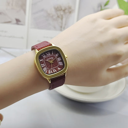 Retro Roman Dial Leather Strap Watch For Women
