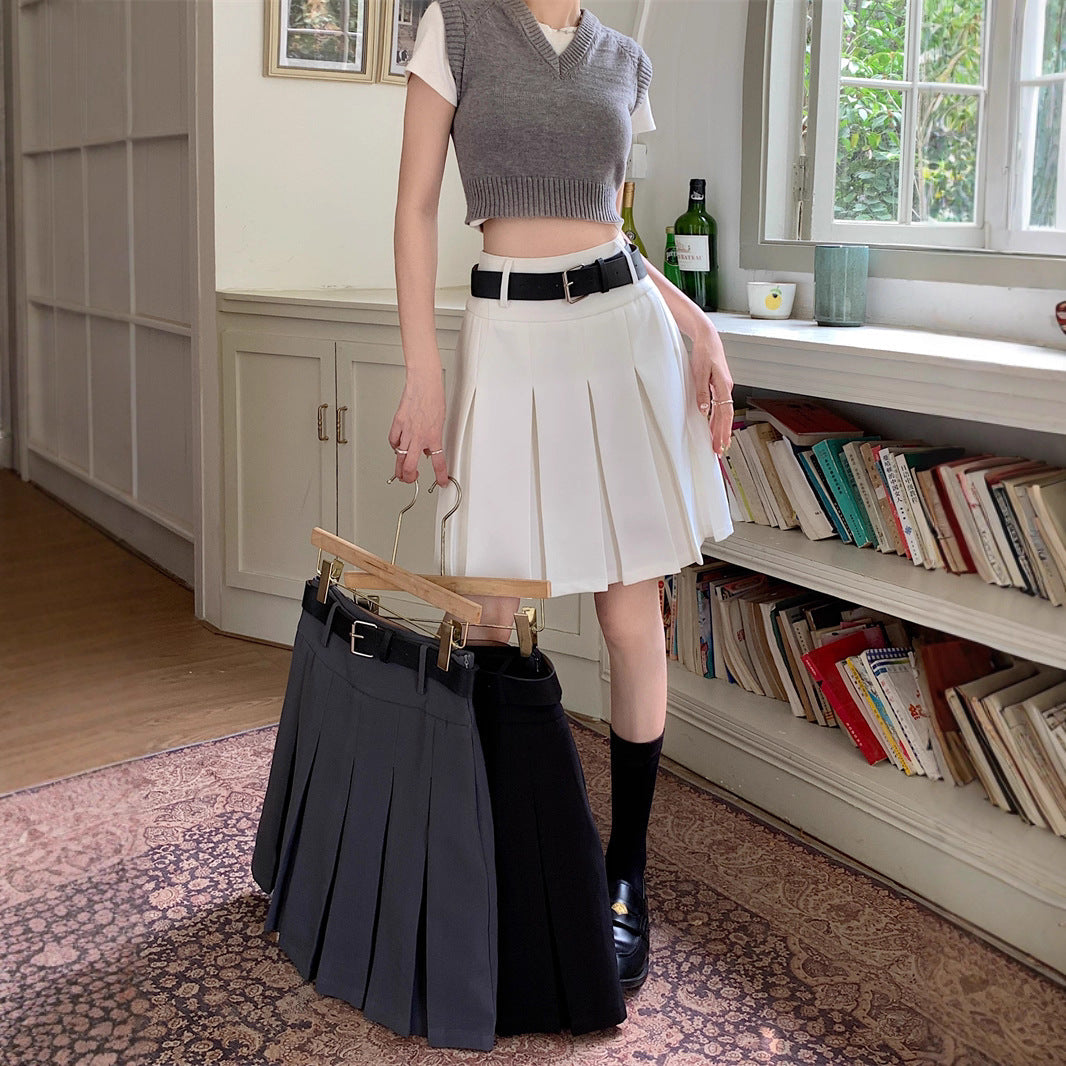 Preppy-style High-waisted Pleated Skirt With A Designer Touch