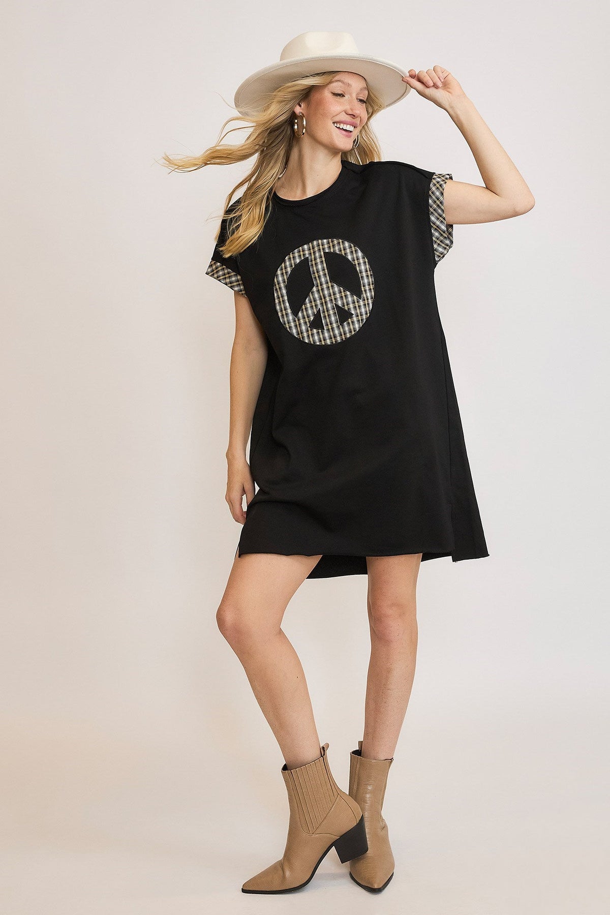Peace Plaid Applique Short Sleeve Mini Dress For Women – Trendy Plaid Design, Unique Peace Applique, High-Low Hem for a Chic Look