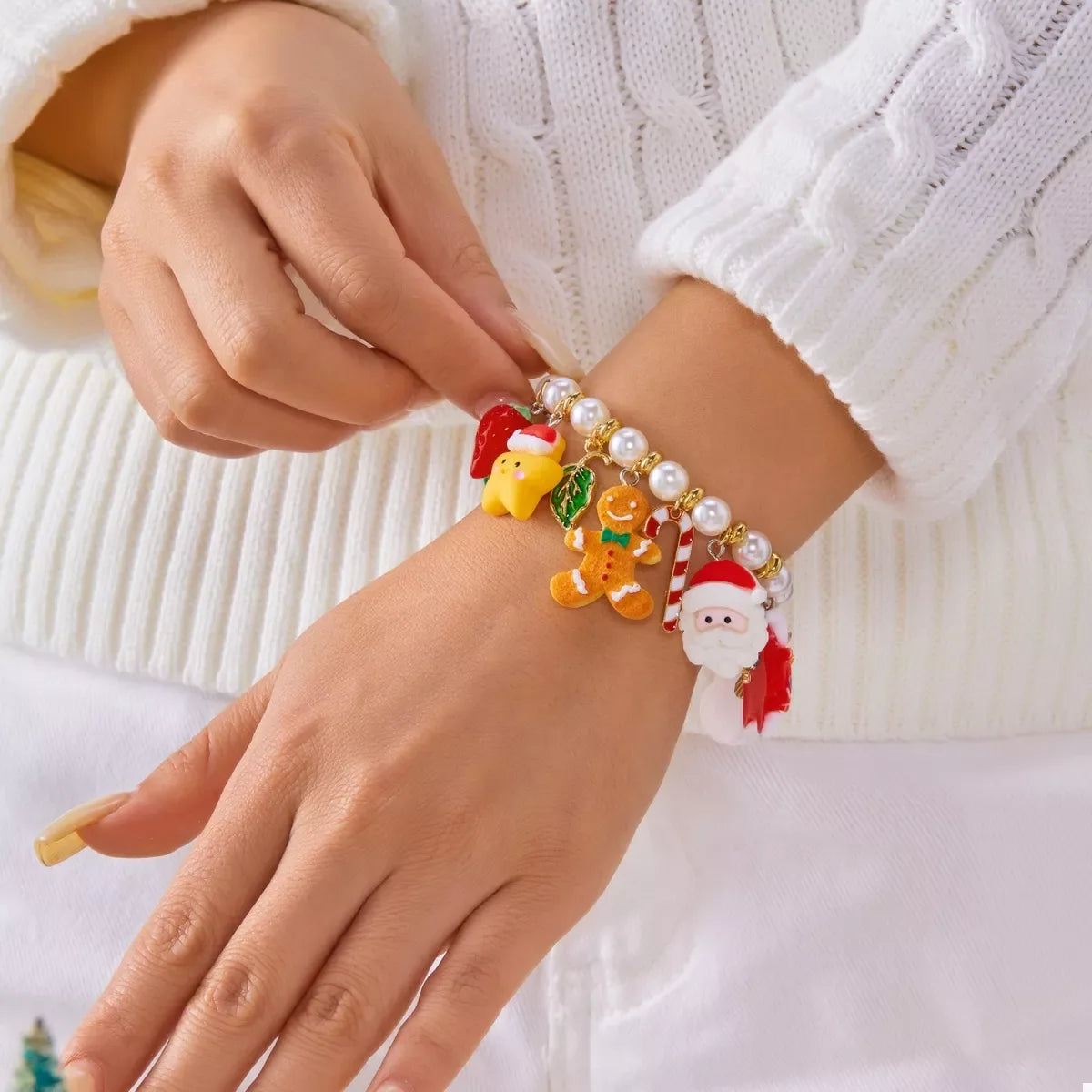 Christmas Charm Pearl Bracelet