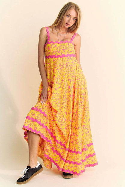 Davi &amp; Dani Geo 2 Tone Printed Wavi Trim Tiered Maxi Dress