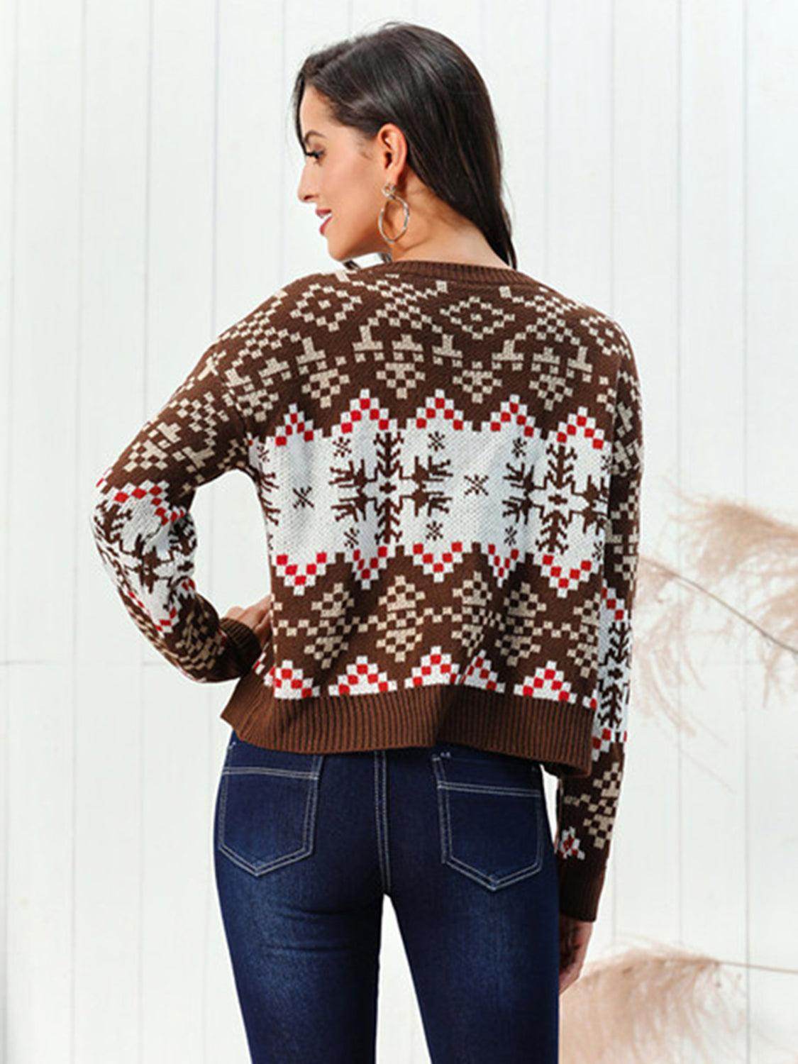 Snowflake Pattern Round Neck Sweater for Cozy Winter Style
