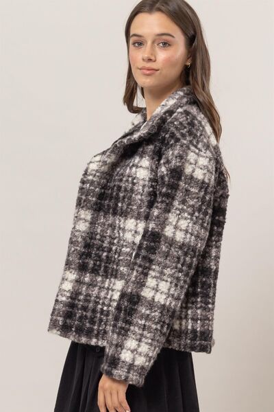 Timeless Plaid Collared Neck Bouclé Jacket with Pockets Elegant Retro Outerwear Women Jacket