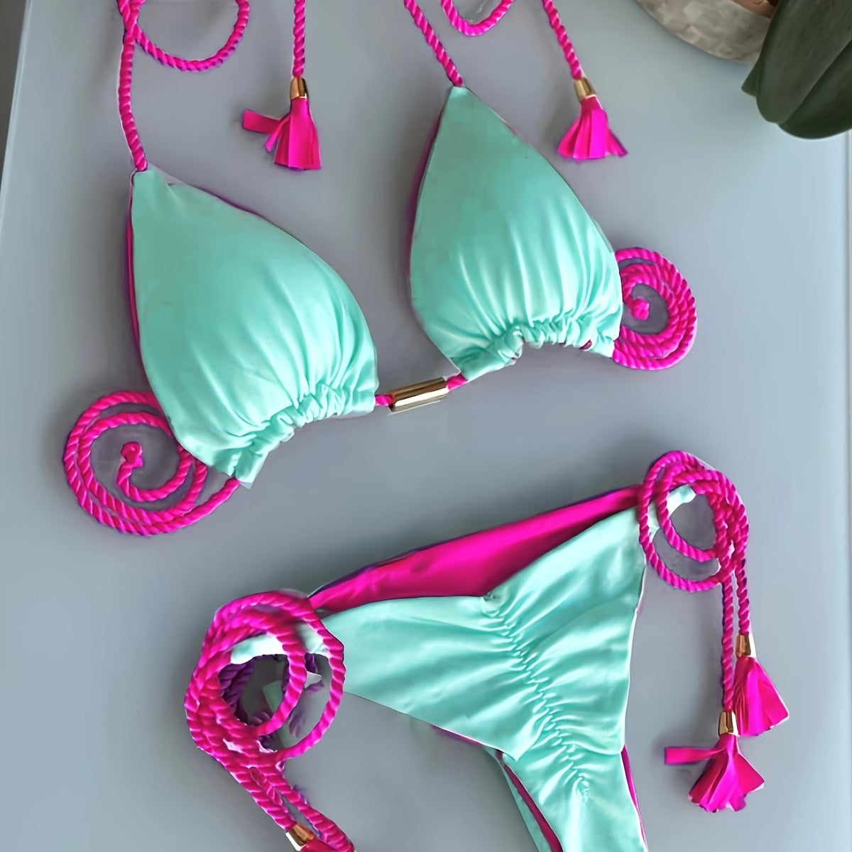 New Festival Flame Halter Bikini Set for Women – Triangle V-Neck Backless Two-Piece Swimsuit with Tie Side Bottoms &amp; Adjustable Lace-Up Fit – Sleek Polyamide Swimwear for Koningsdag/King’s Day &amp; Summer Beach Celebrations