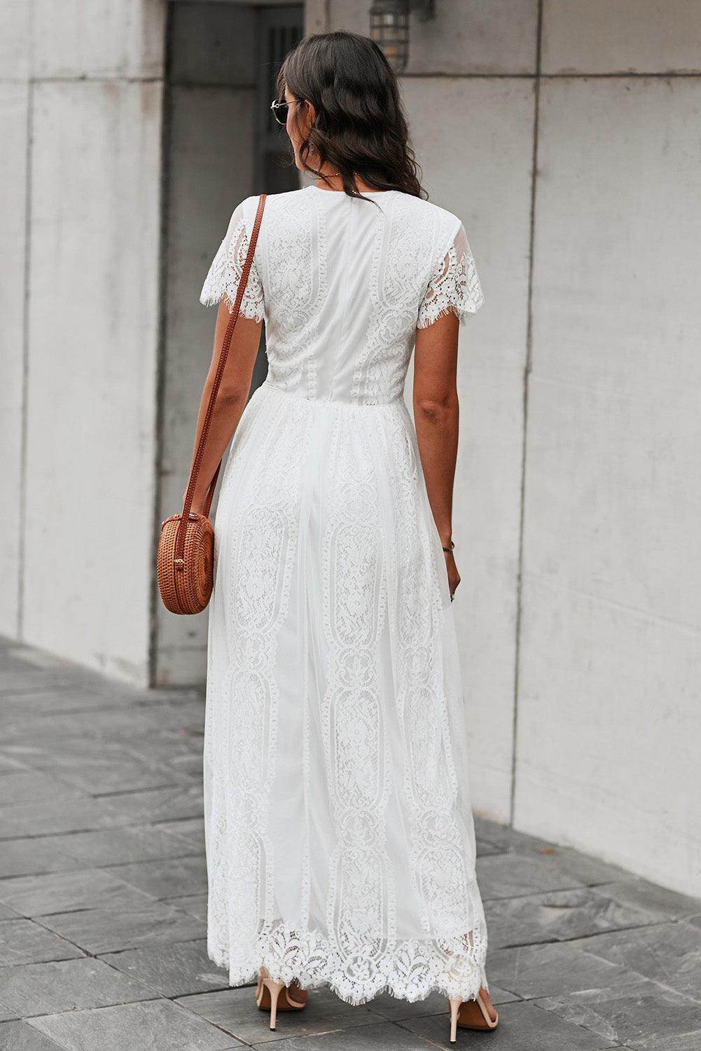 Scalloped Trim Lace Plunge Dress for Elegant Occasions