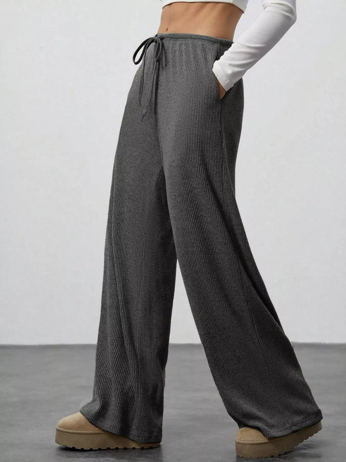 Relaxed Fit Wide Leg Pants