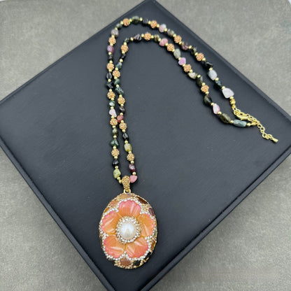 New Natural Tourmaline Inlaid Pearl Flower-shaped Suit