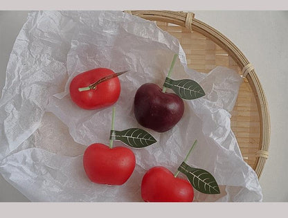 Cherry Candle Creative Decoration Soy Wax Aromatherapy Candle Home Decoration Scented Candle Red Cherry Candle Cherry Shaped Scented Candle Mini Paraffin Wax Candle Small Scented Candle Wax Decorative Candle For Bedroom Bathroom Decoration Parties