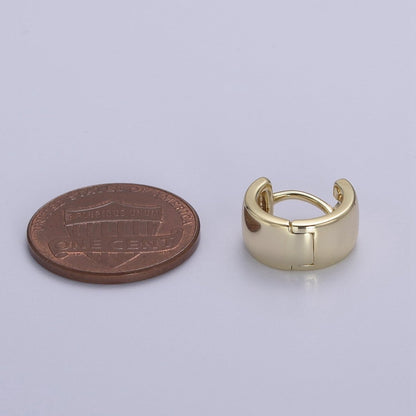 Chunky cartilage earrings in 14k Gold Filled Thick conch piercing • Wide single gold upper lobe cartilage piercing V-156