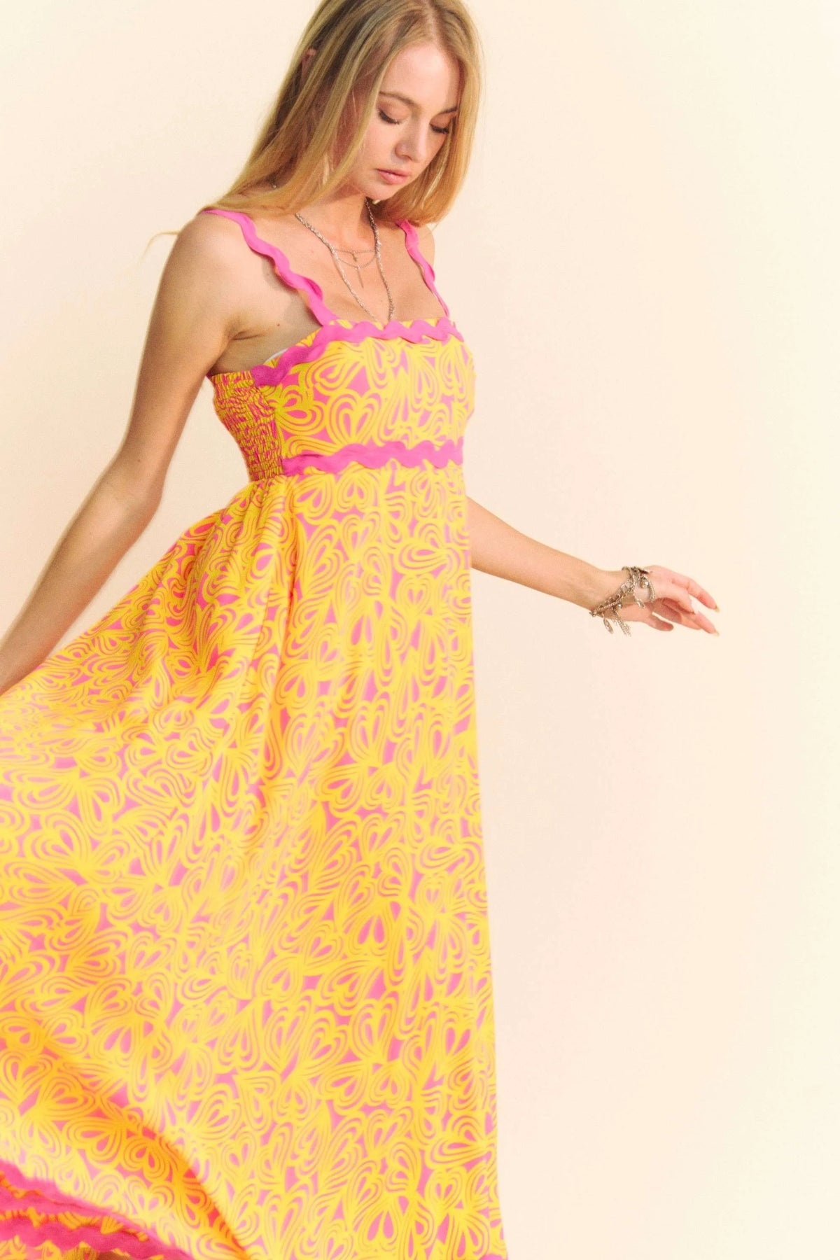 Davi &amp; Dani Geo 2 Tone Printed Wavi Trim Tiered Maxi Dress