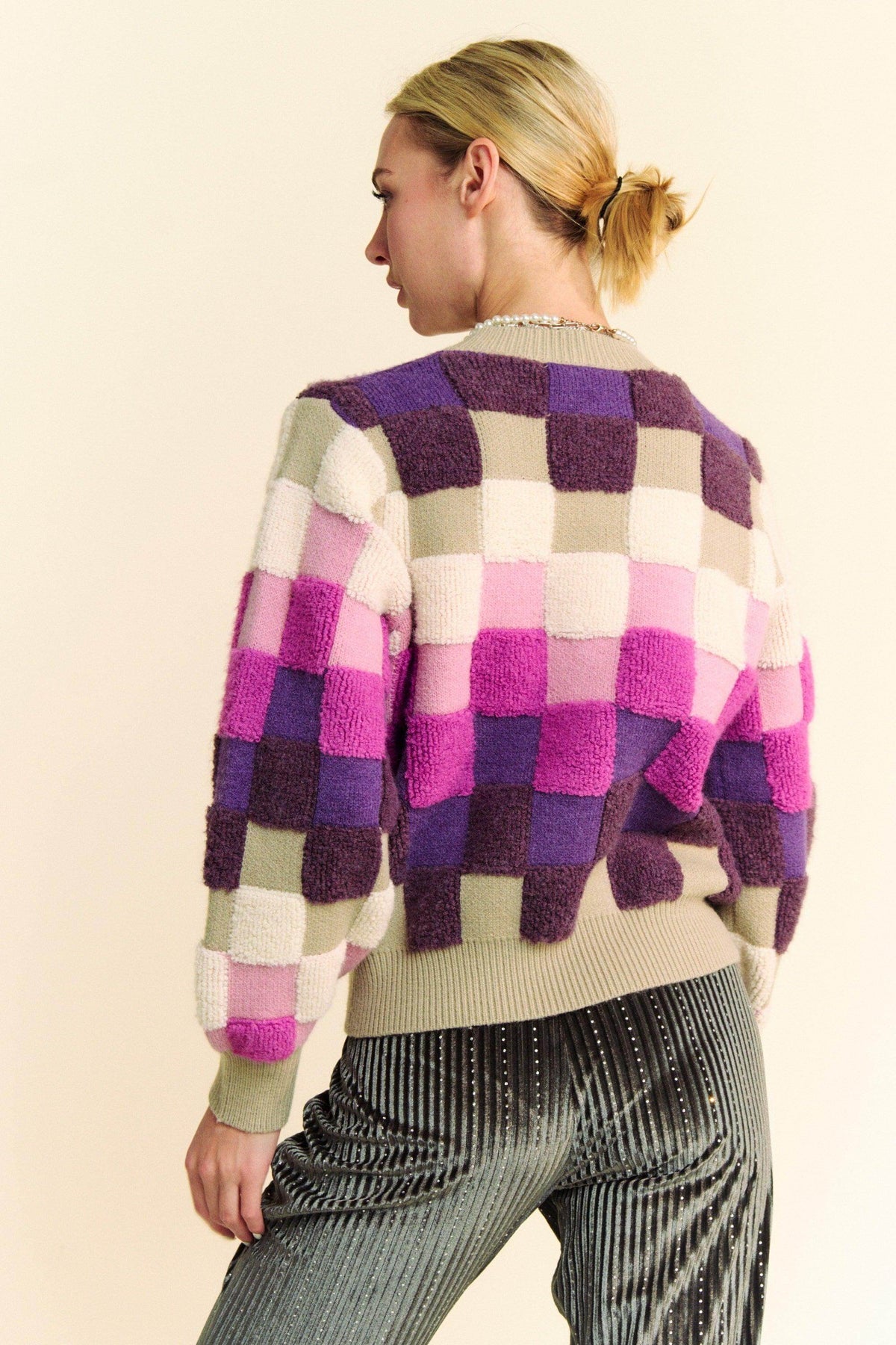 Davi &amp; Dani Checkered Round Neck Long Sleeve Sweater Chic