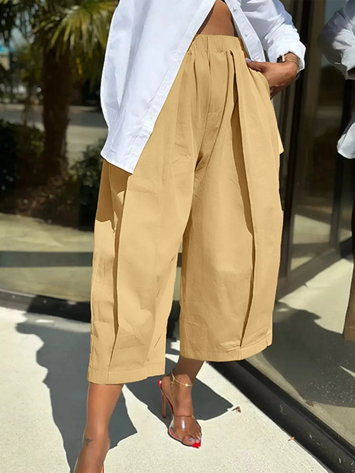 Wide Leg Pleated Detail Pants