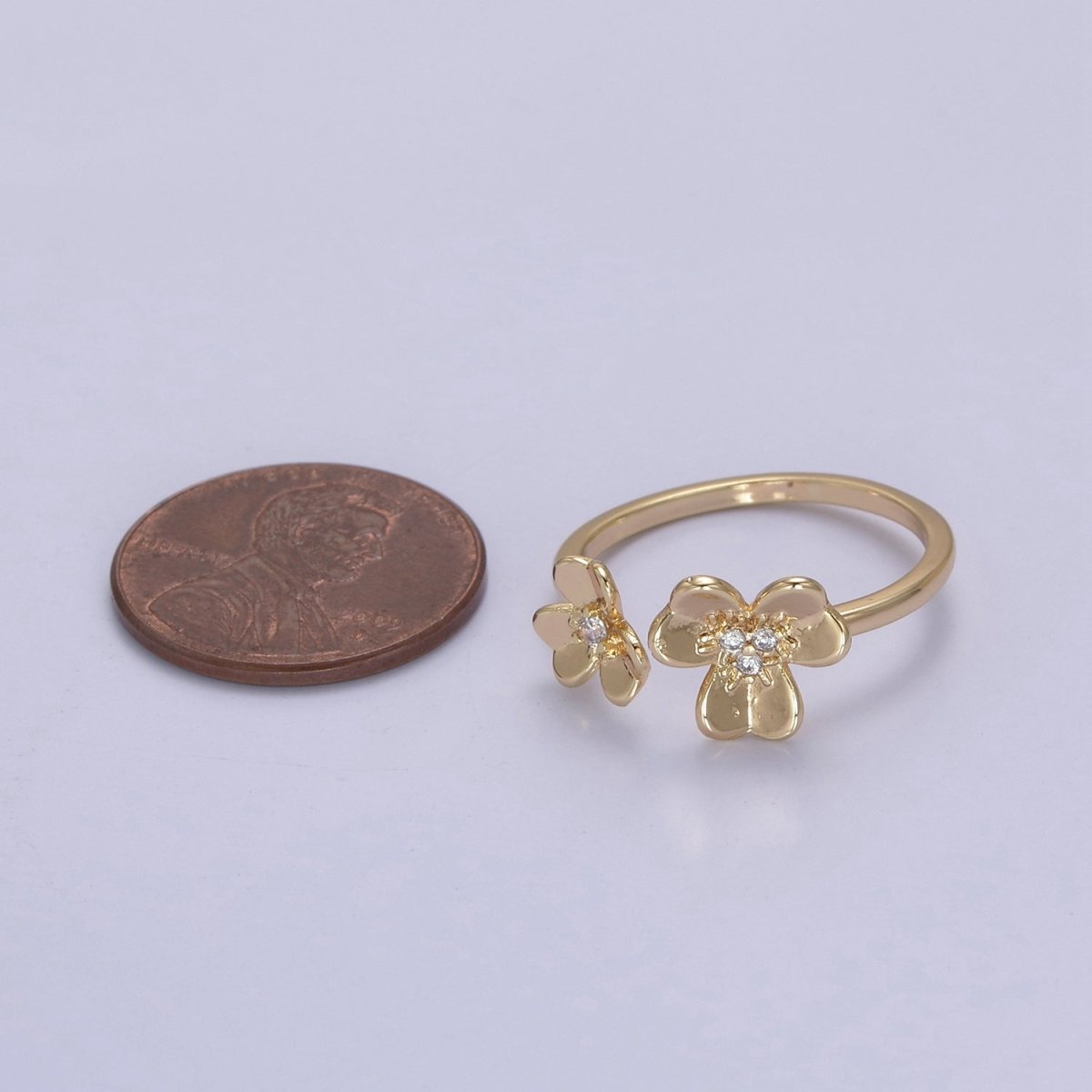 Dainty Daisy Ring in Gold / Silver Open Adjustable Flower Ring U-493 U-494