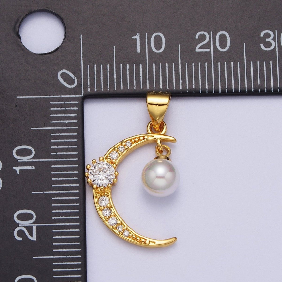Dainty Gold Crescent Moon Charm with Pearl for Necklace Pendant X-697
