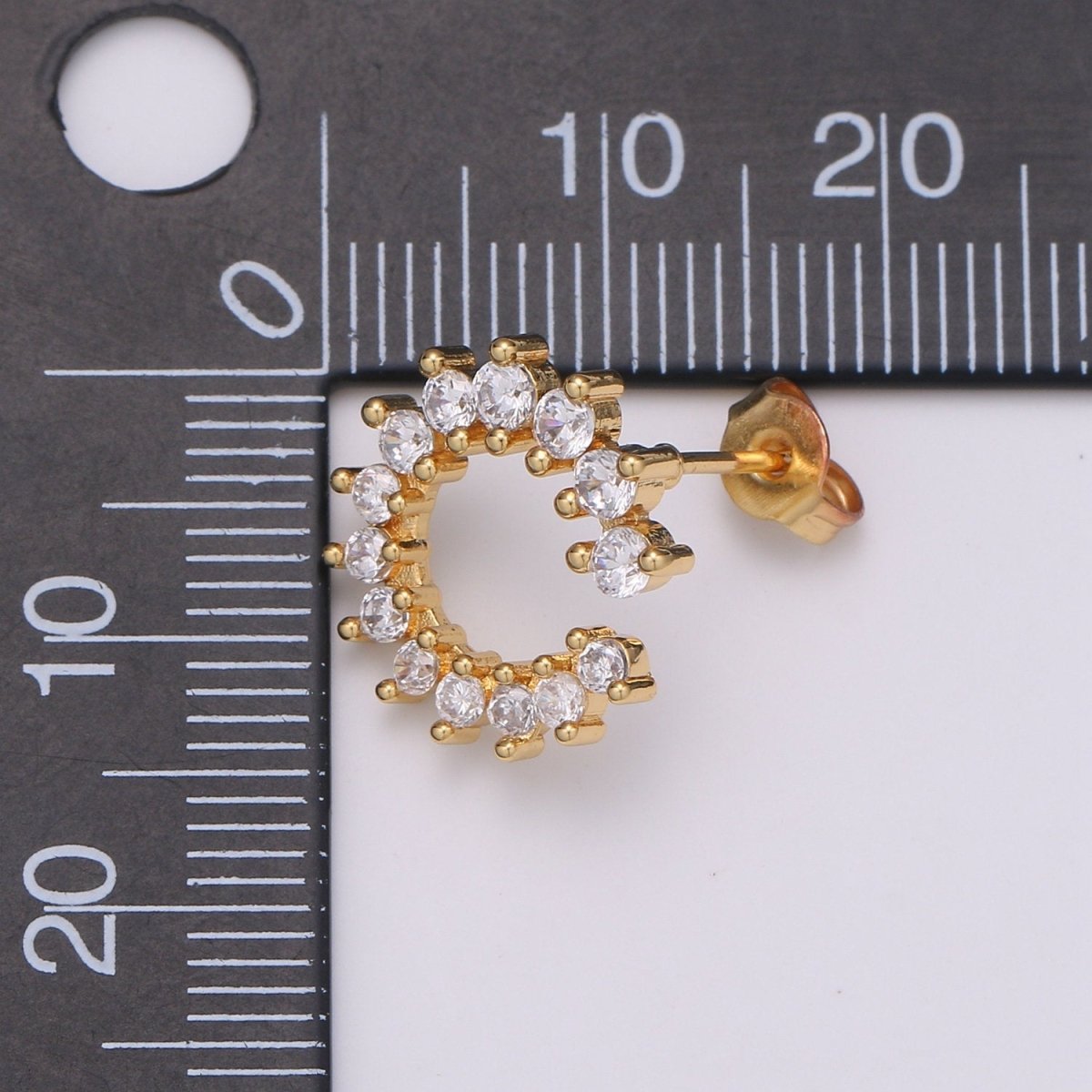 Dainty Gold Cz Cluster Stud Earrings, Clear Micro Pave Stud, Gold Clear Stud, Gold Earring Minimalist Geometric Design for Christmas gift Q-249