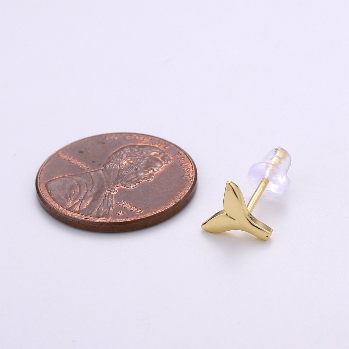 14K Gold Filled 7mm Whale Tail Minimalist Mini Stud Earrings in Gold &amp; Silver | Q290 AD162
