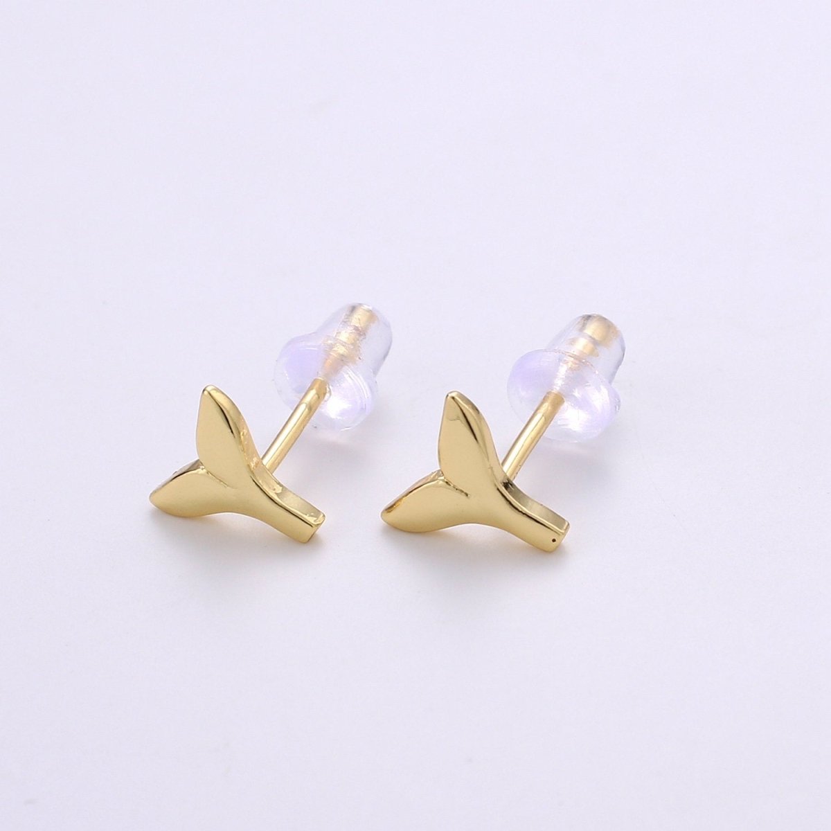 14K Gold Filled 7mm Whale Tail Minimalist Mini Stud Earrings in Gold &amp; Silver | Q290 AD162