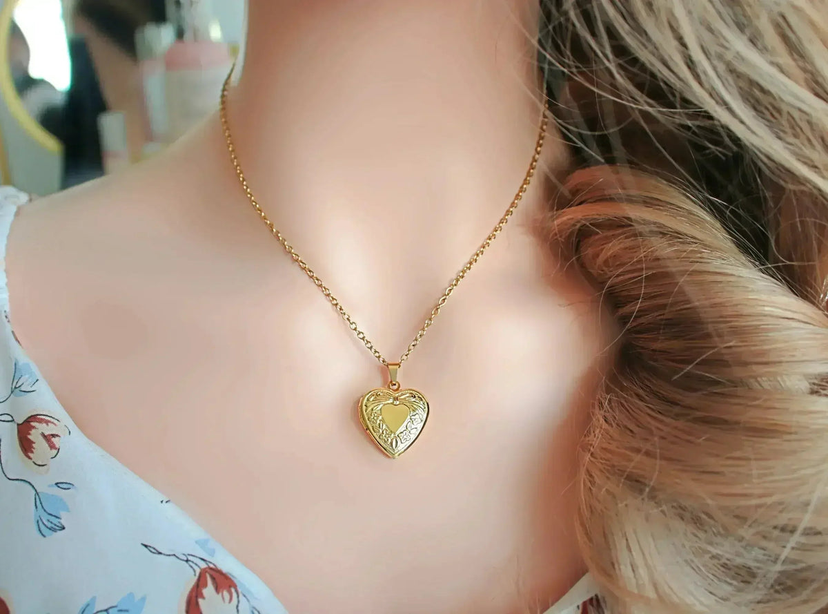 18 Karats Heart Locket Necklace - Cute &amp; Meaningful Jewelry