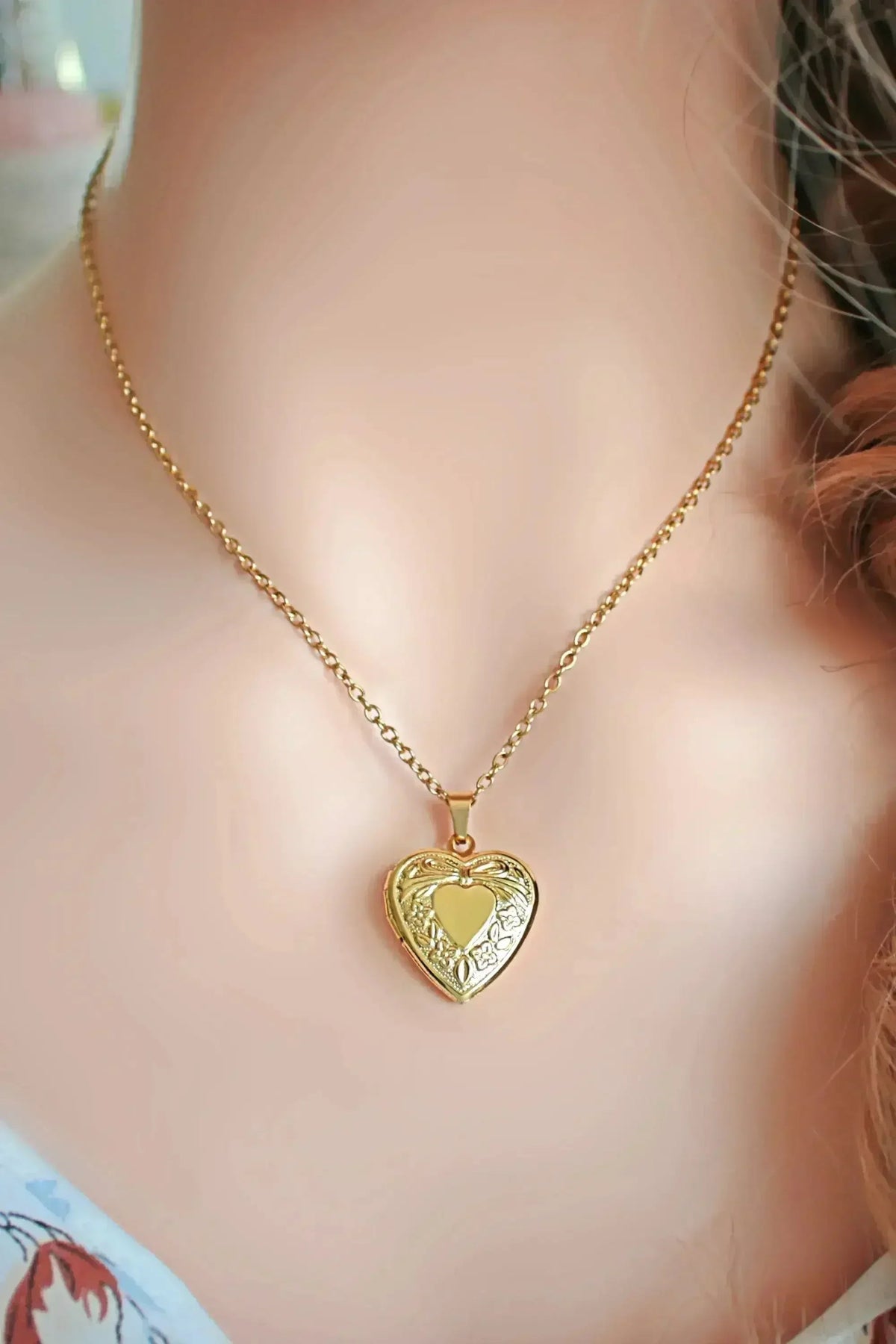 18 Karats Heart Locket Necklace - Cute &amp; Meaningful Jewelry