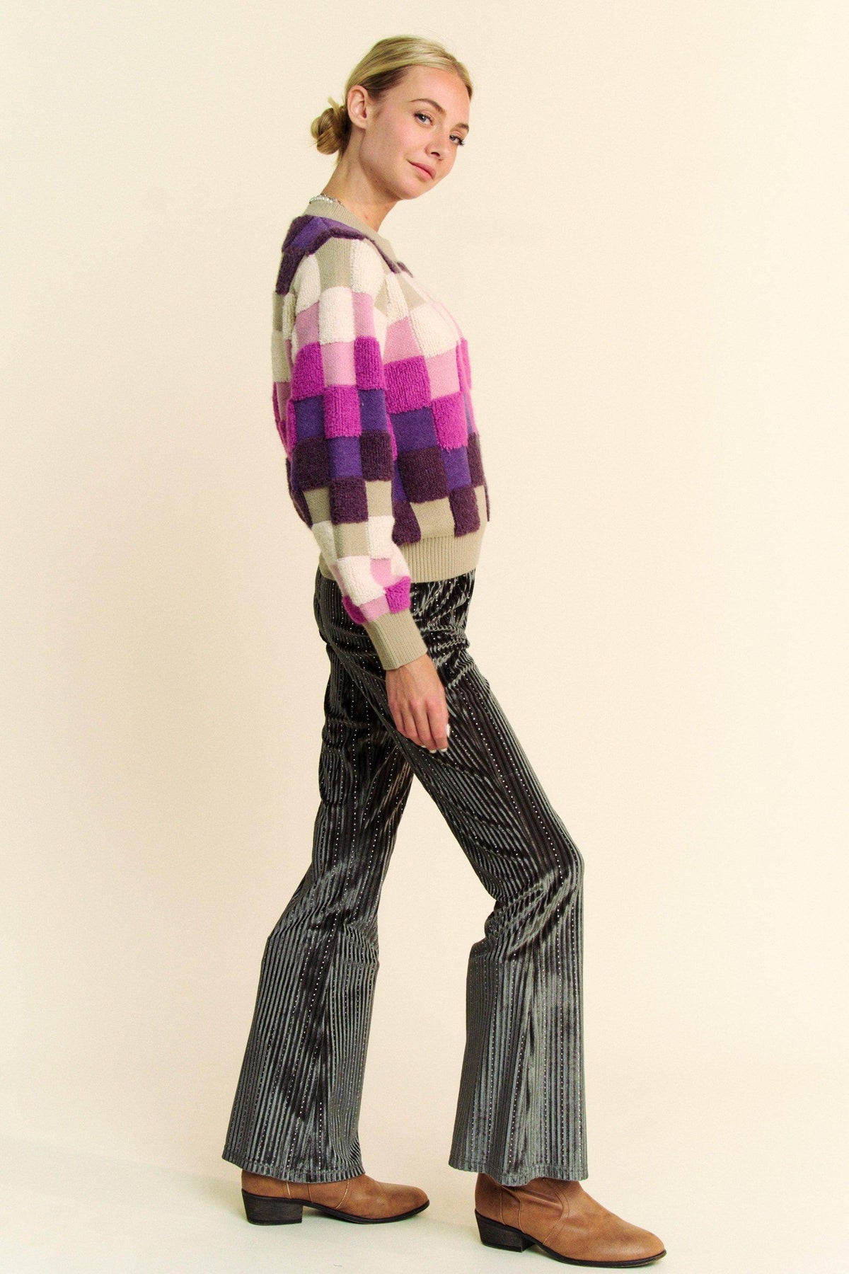 Davi &amp; Dani Checkered Round Neck Long Sleeve Sweater Chic