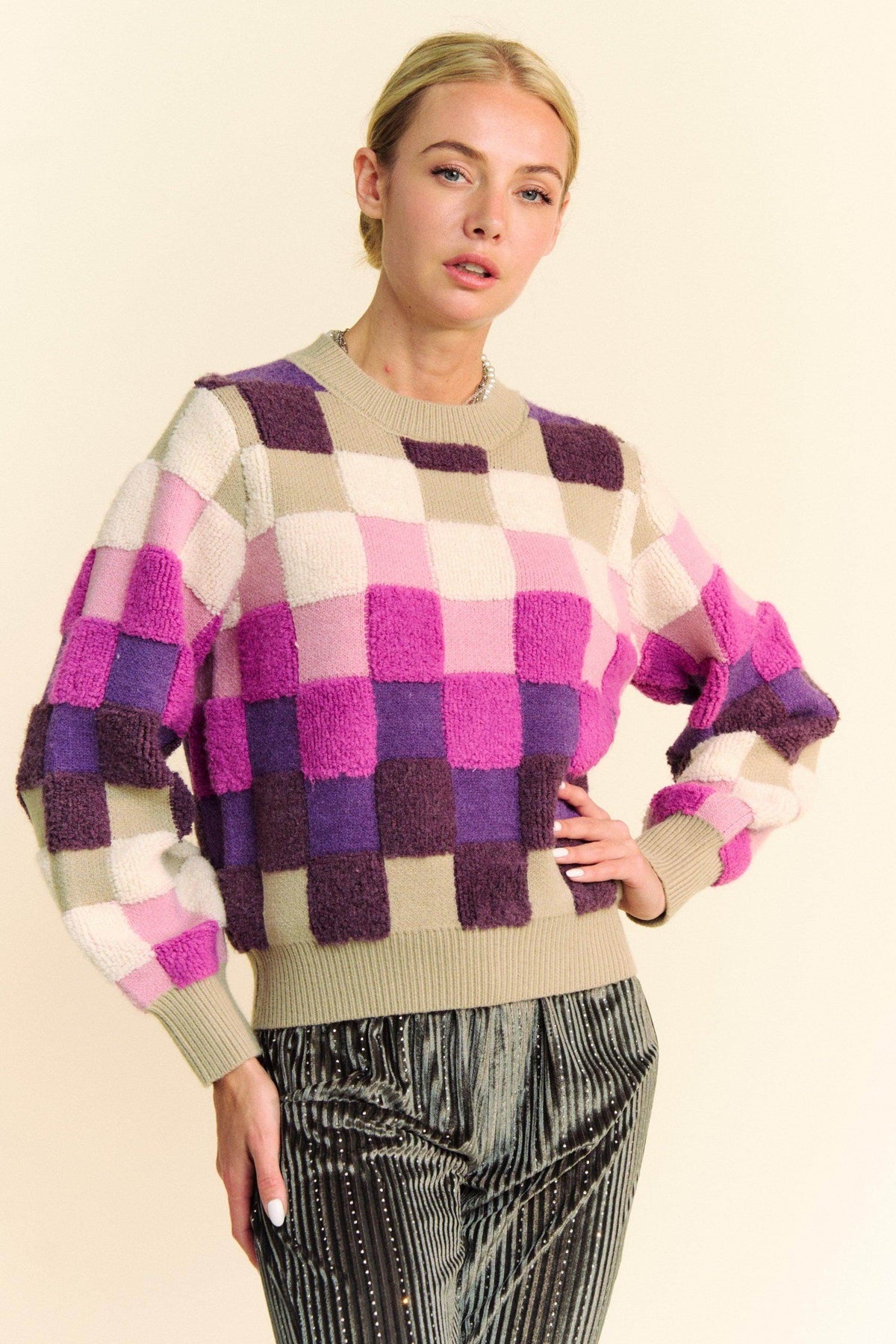 Davi &amp; Dani Checkered Round Neck Long Sleeve Sweater Chic