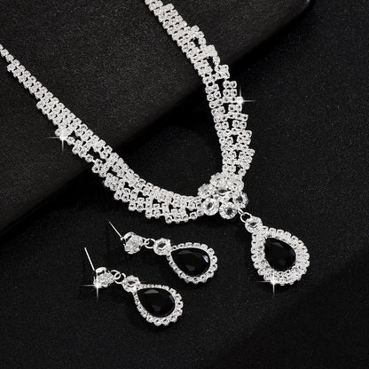 Stylish And Chic Diamond-studded Teardrop Flower Necklace And Earring Set