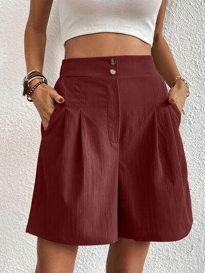 Pocketed Half Elastic Waist Shorts with Side Pockets