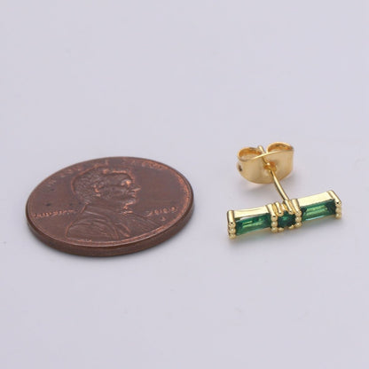 Emerald Stud Earring - Green Stone Stud Earring - Dainty Stud Earring -18k Gold Stud Earring Q-511