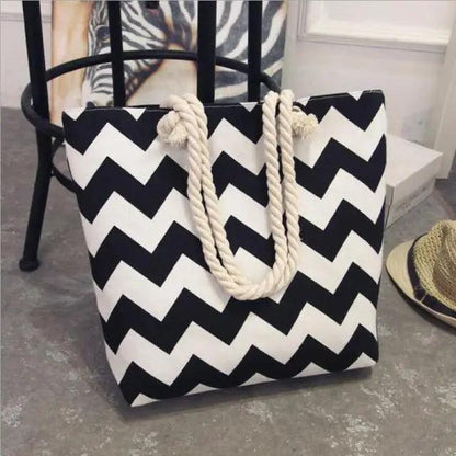 Eye-Catching Fashionable Folding Women Big Size Handbag Ladies Casual Flower Printing Canvas Graffiti Shoulder Bag