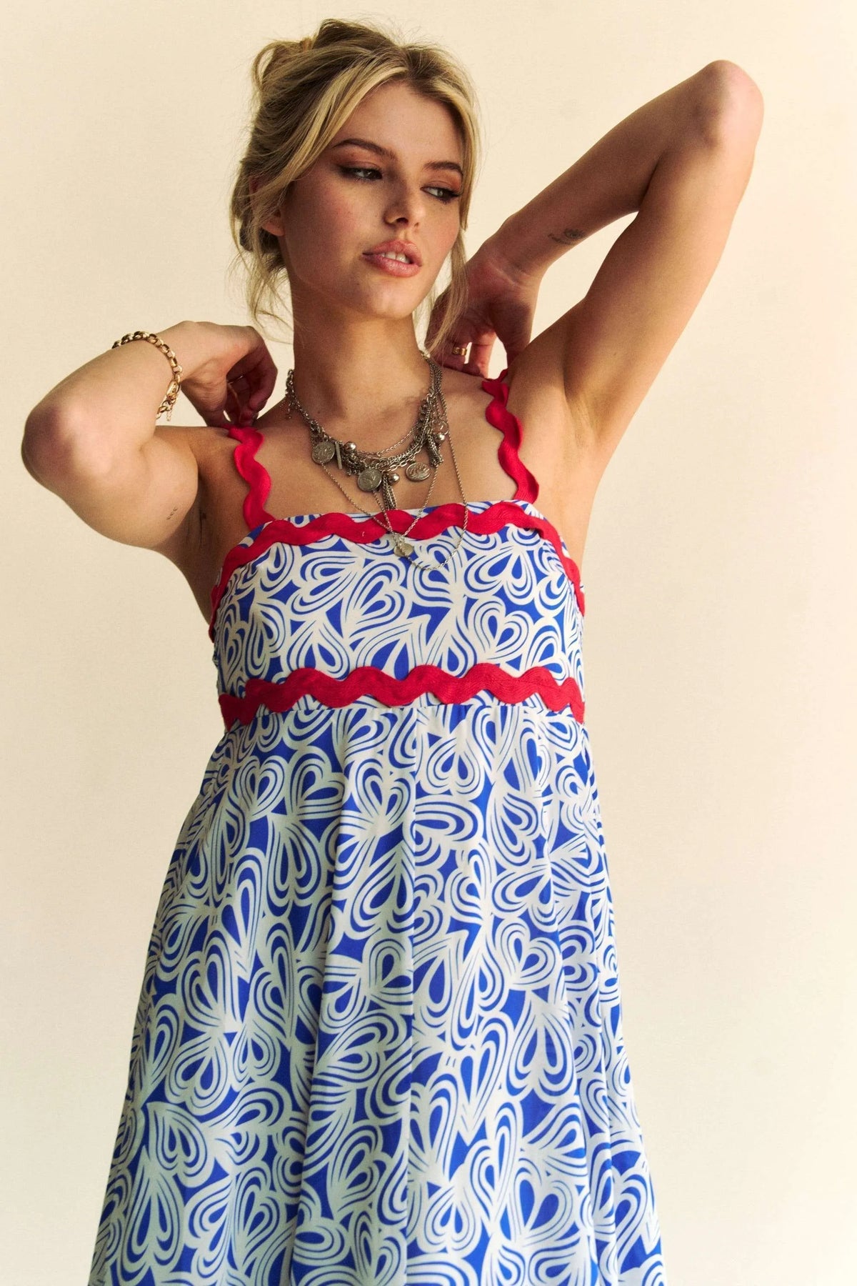 Davi &amp; Dani Geo 2 Tone Printed Wavi Trim Tiered Maxi Dress