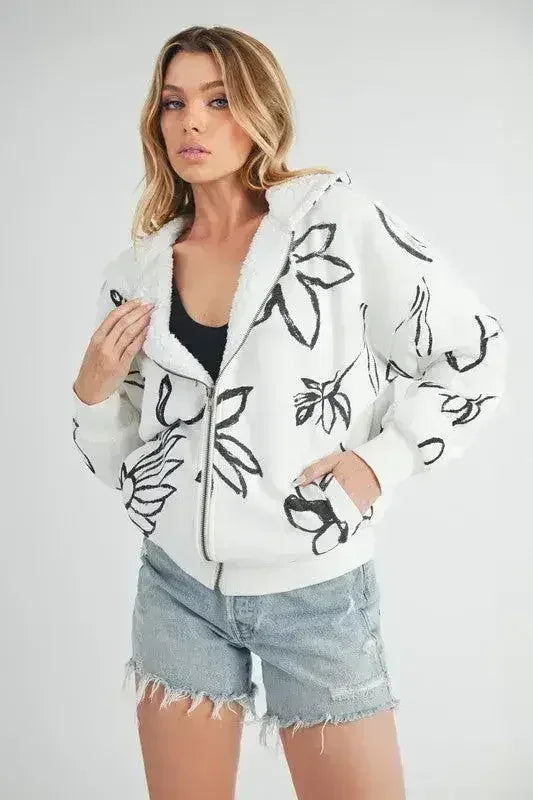 Aemi + Co Flower Sherpa Hoodie - Zip-Up &amp; Cozy | S-L | Femstylo