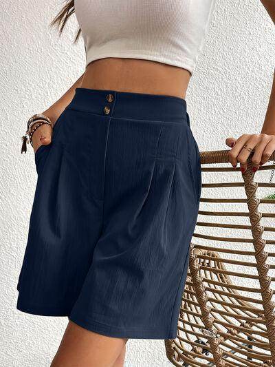Pocketed Half Elastic Waist Shorts with Side Pockets