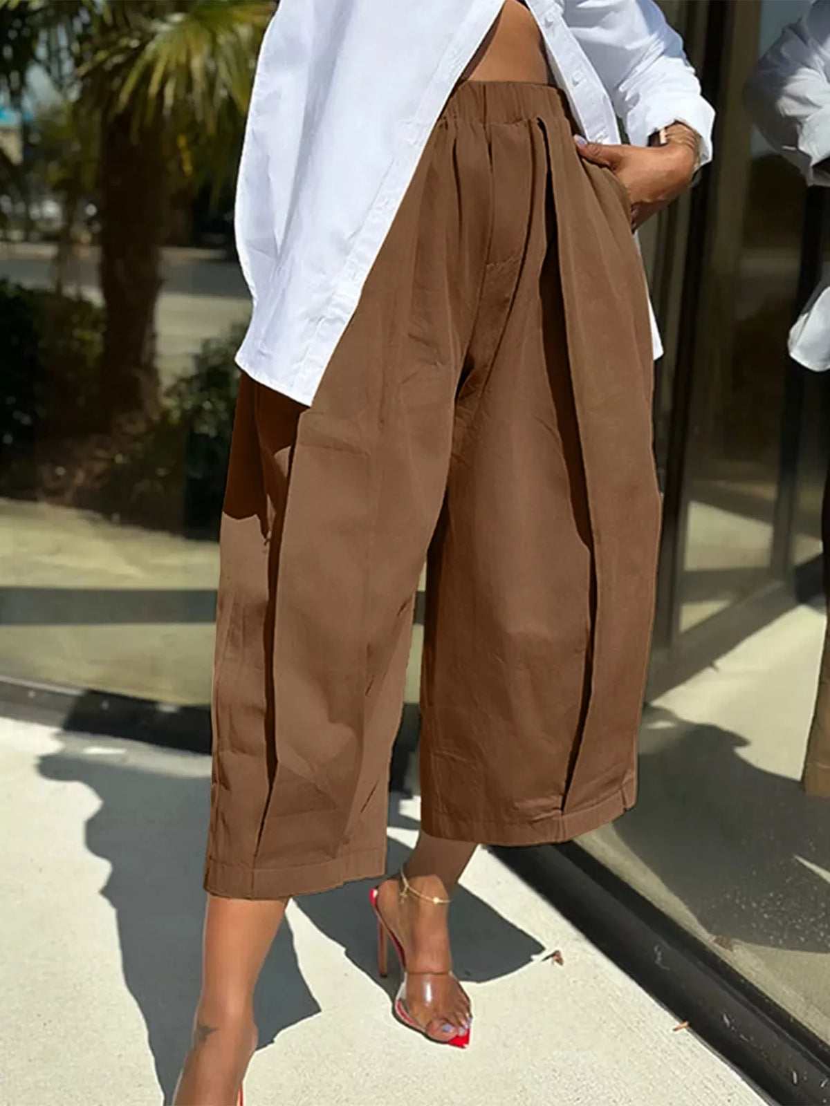 Wide Leg Pleated Detail Pants
