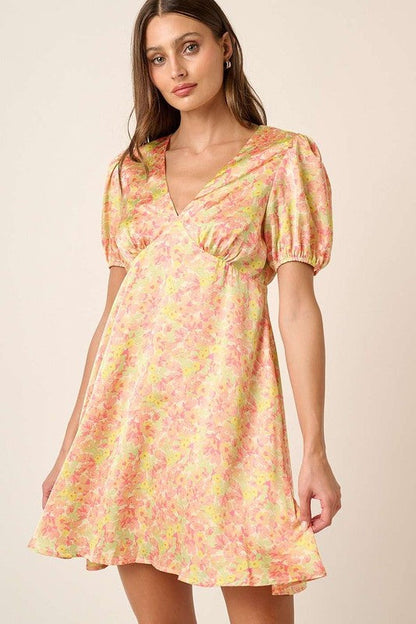 New Summer printed V-Neck Puff Sleeve Mini Dress – Trendy Floral Print with Ruched Detailing and Dramatic Puff Sleeves for a Feminine, Fashion-Forward Look