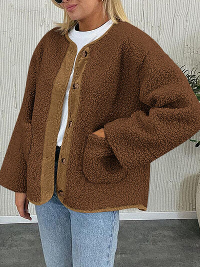 Modern Cozy Women Luxuriously Cozy Contrast Button Up Sherpa Jacket with Pockets For Fall &amp; Winter