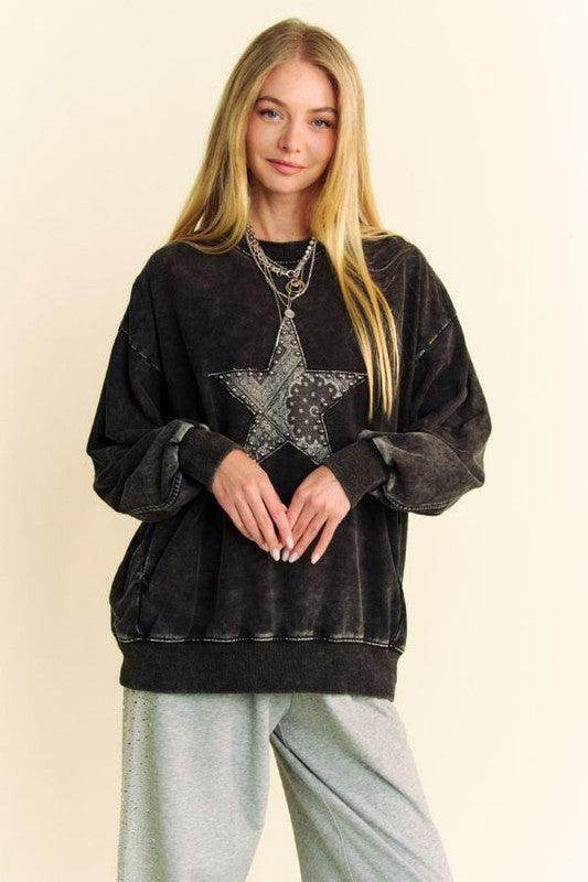 Davi &amp; Dani Stud Star Patch Acid Washed Sweatshirt Trendy