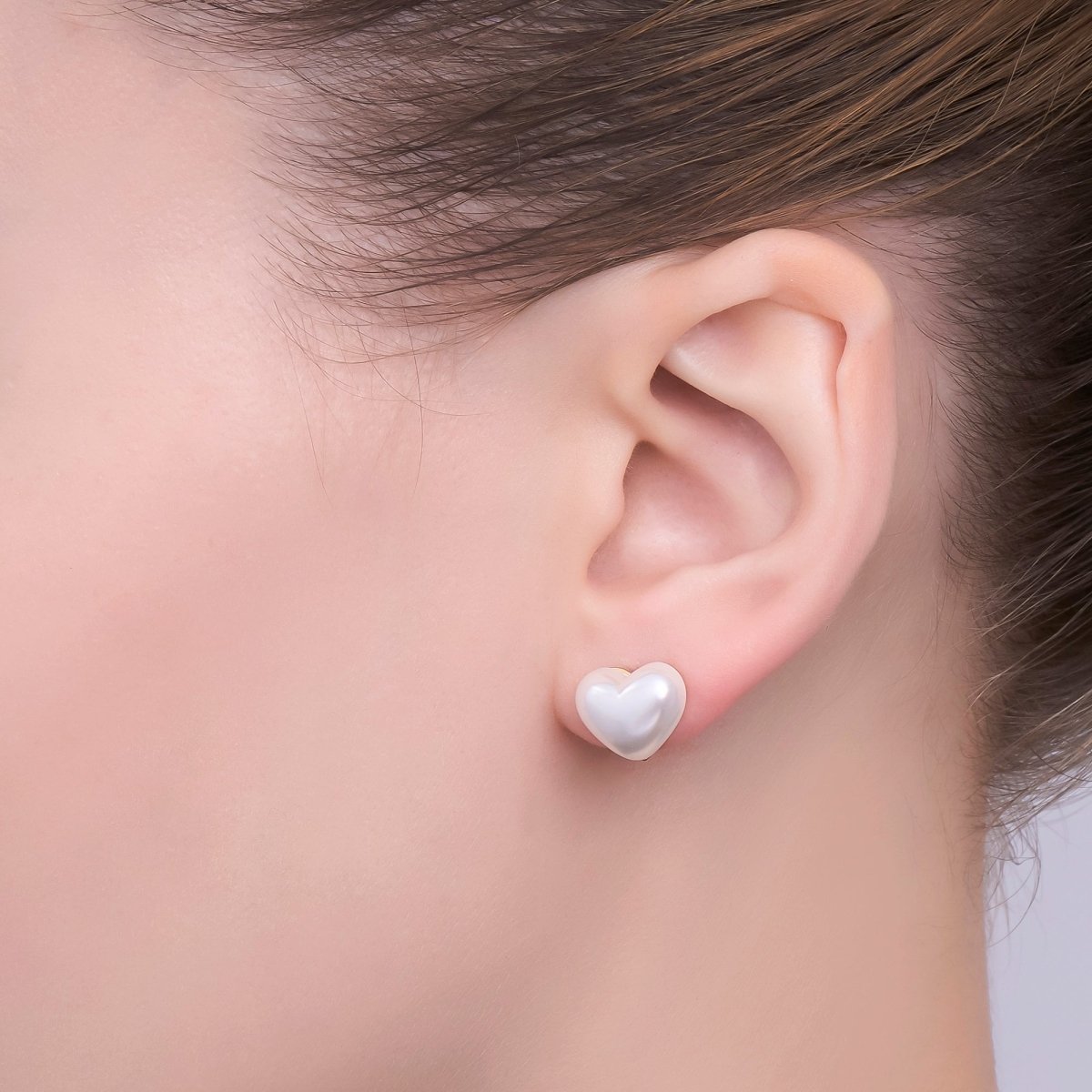 Faux Pearl Heart Stud Earrings in Gold Silver Jewelry AB-550
