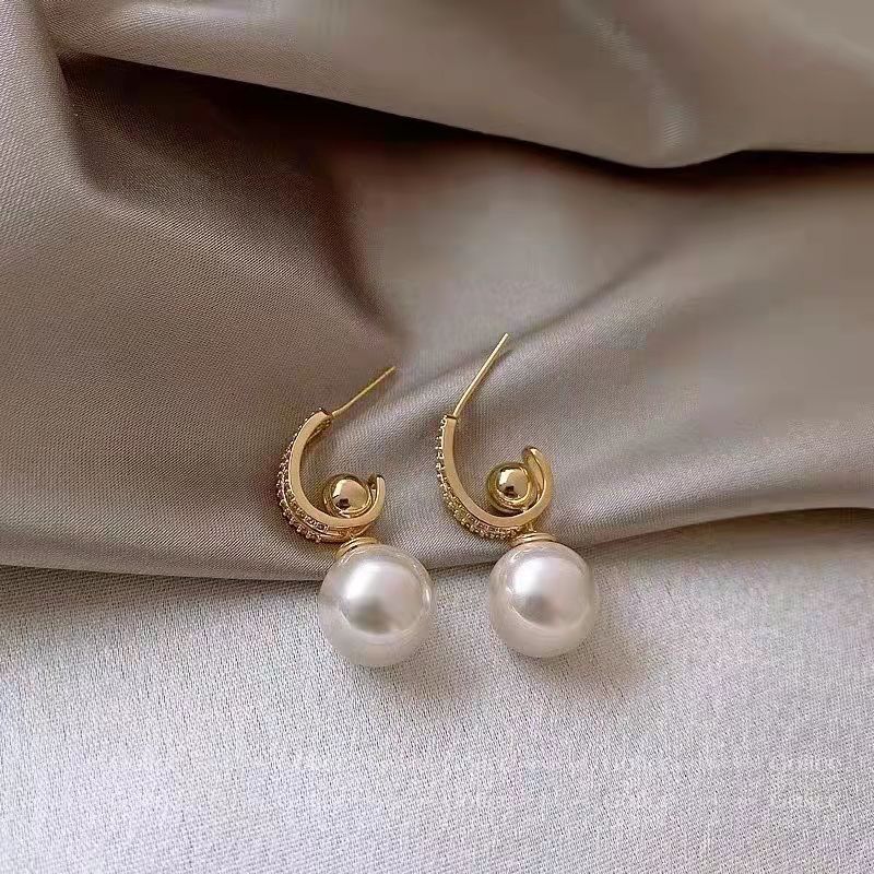 Multiple Ways To Wear Pearl Earrings Eardrops Women&