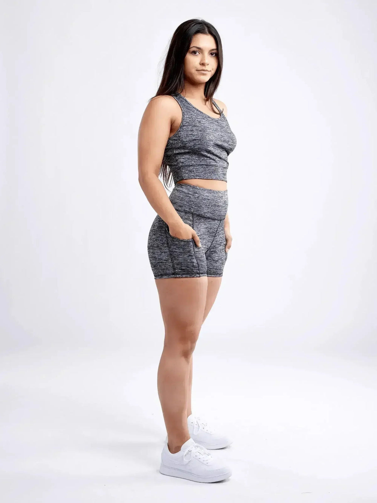 Racerback Training Crop Tank – Lightweight &amp; Breathable for Workouts