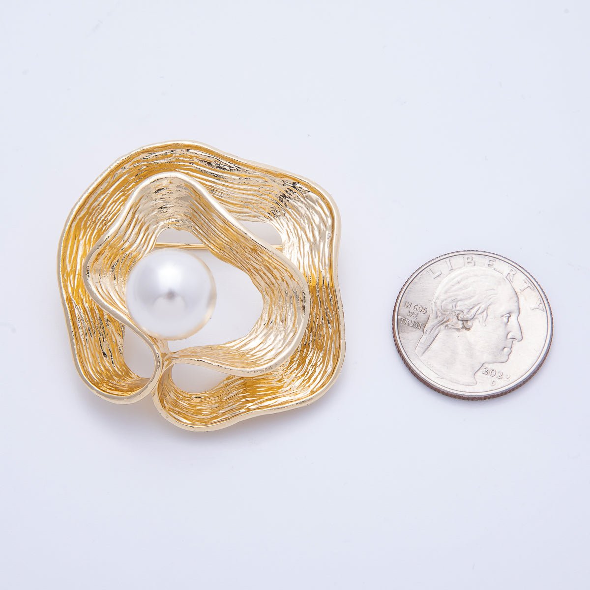 Gold 47mm x 43mm White Pearl Geometric Foil Pin Brooch | BH-074