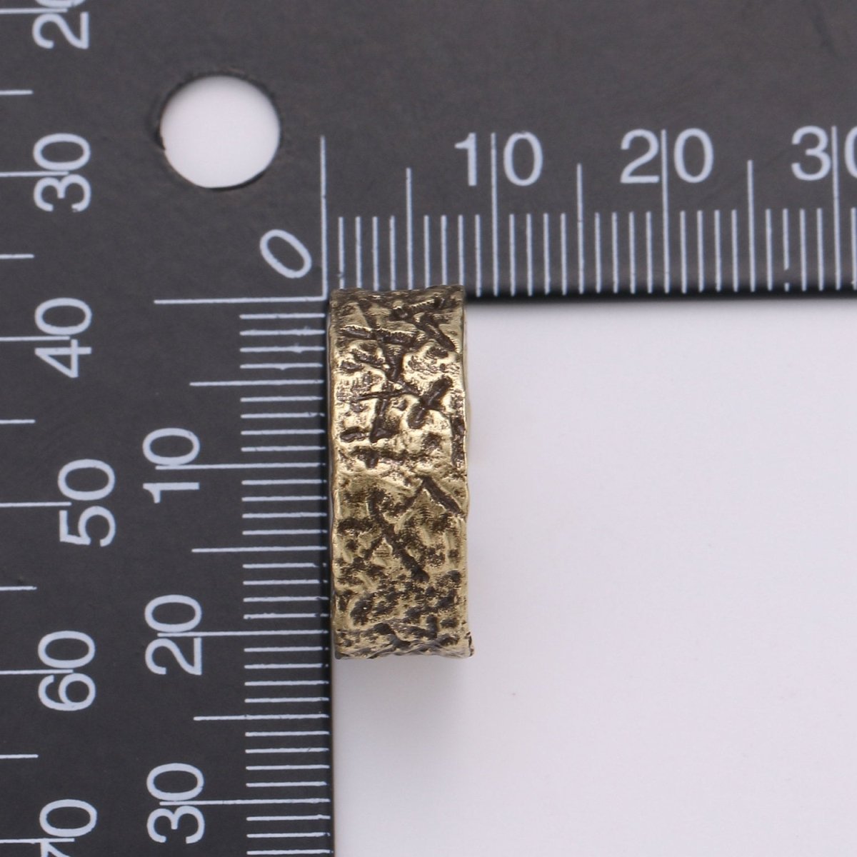 Gold Hammered Band--Men&