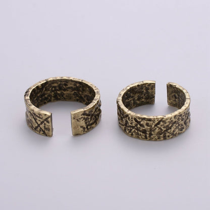 Gold Hammered Band--Men&