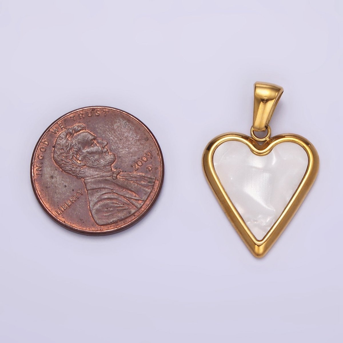 Gold Stainless Steel Shell Pearl Heart Charm Gold heart pendant White Black Heart Charm P-832