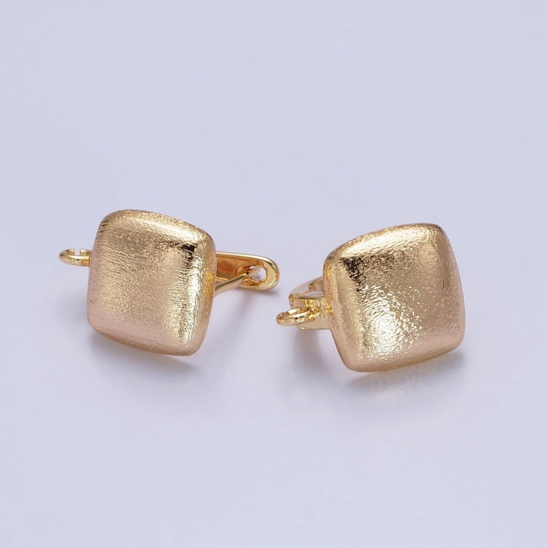 Gold Textured Chubby Square English Lock Open Loop Earrings Supply | Z-155