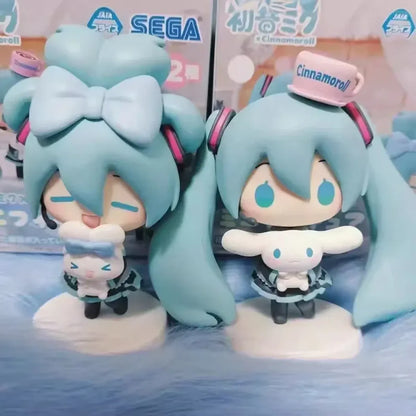Hatsune Miku with Cinnamoroll Figure